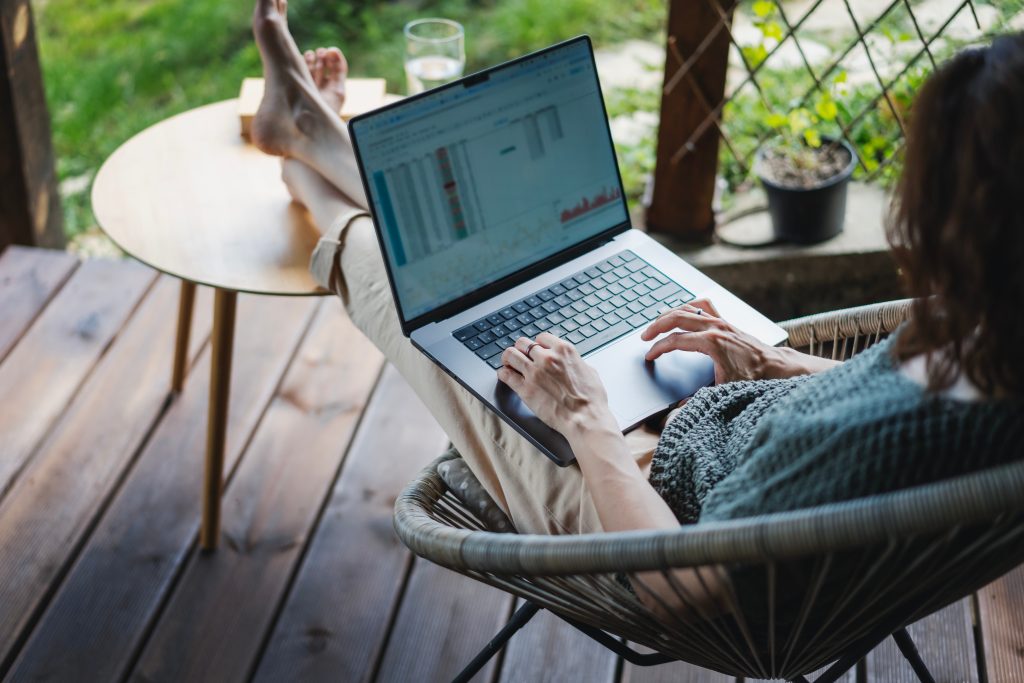 woman, laptop