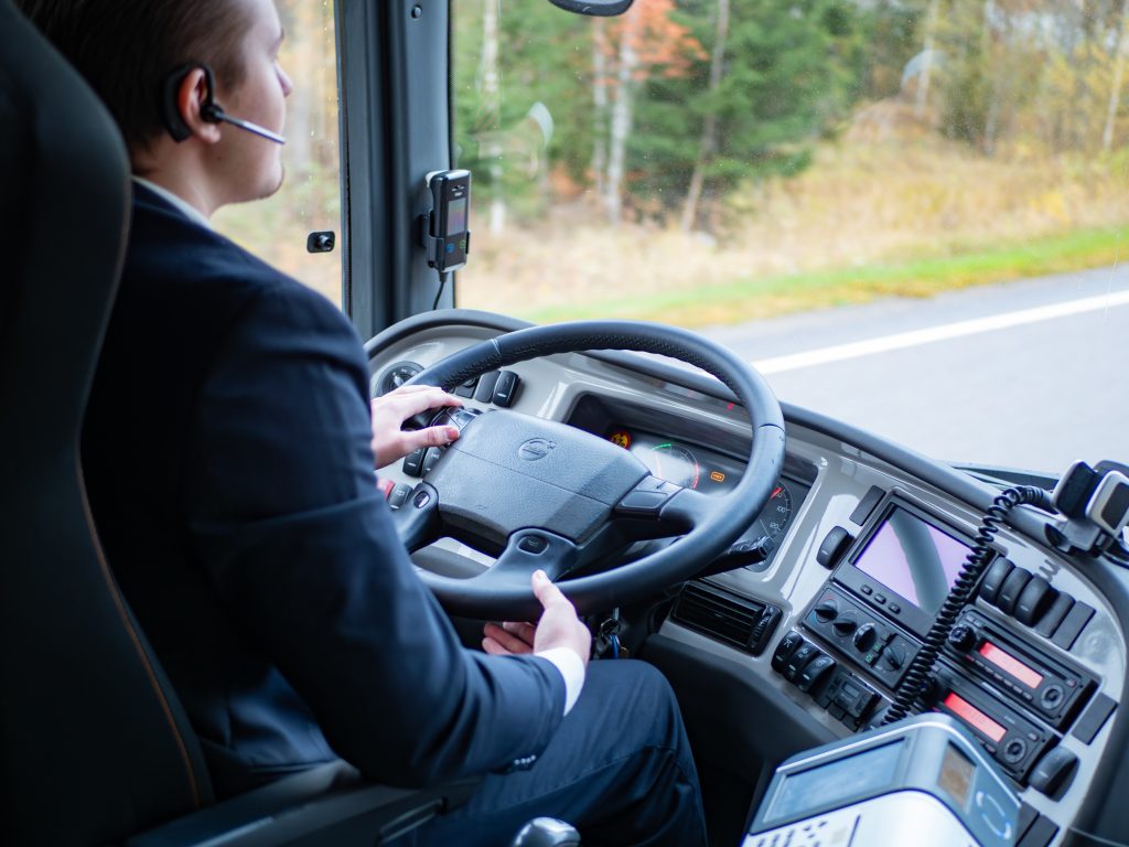 Matka Mäkelä ja Mediayhtiö Kvaak! viestivät yhdessä tuottavaa lämminhenkisyyttä