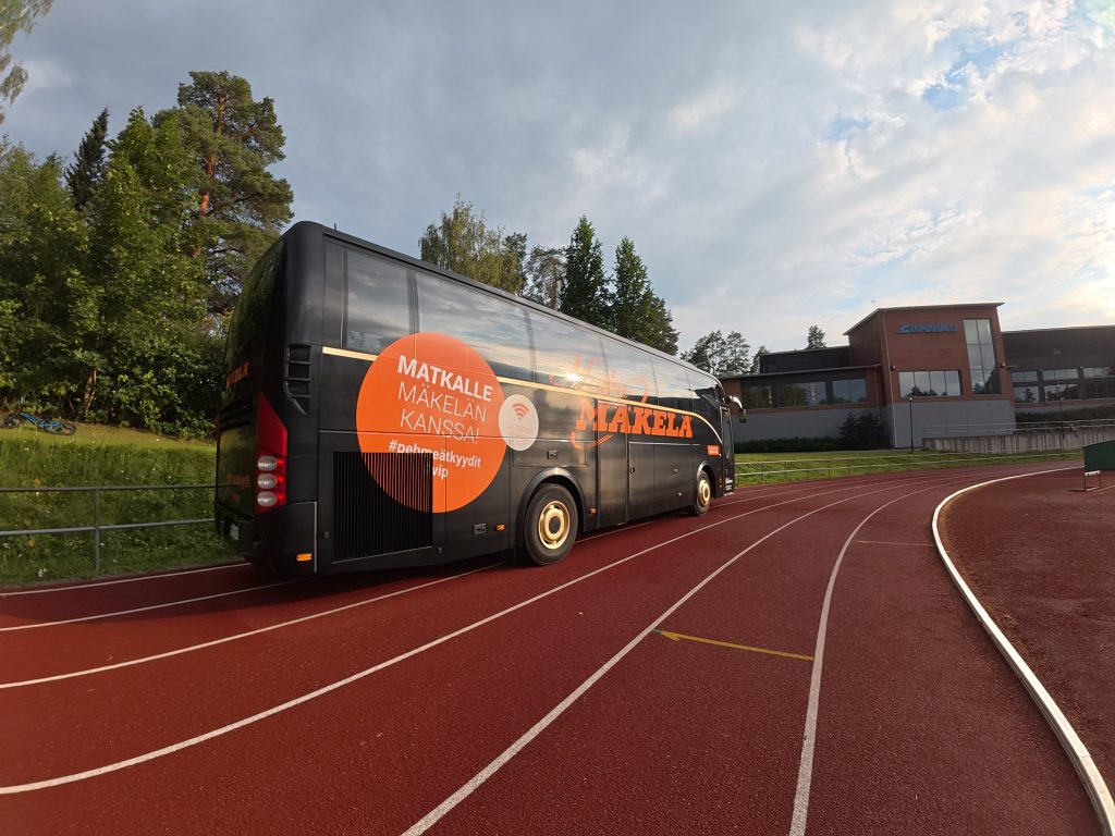 Matka Mäkelä ja Mediayhtiö Kvaak! viestivät yhdessä tuottavaa lämminhenkisyyttä